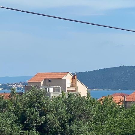 Apartment Milena Kastela Mit Whirlpool Dış mekan fotoğraf