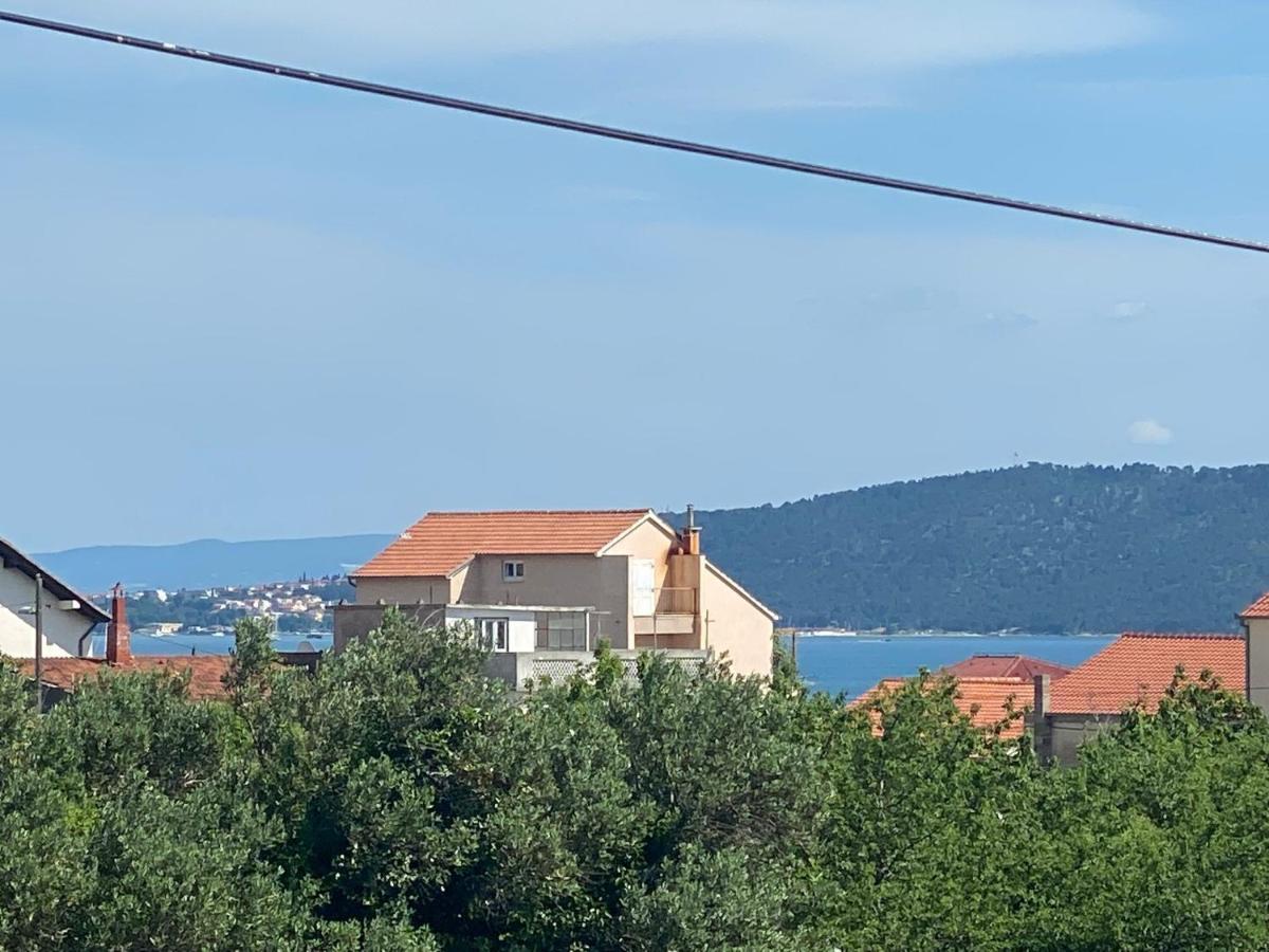 Apartment Milena Kastela Mit Whirlpool Dış mekan fotoğraf